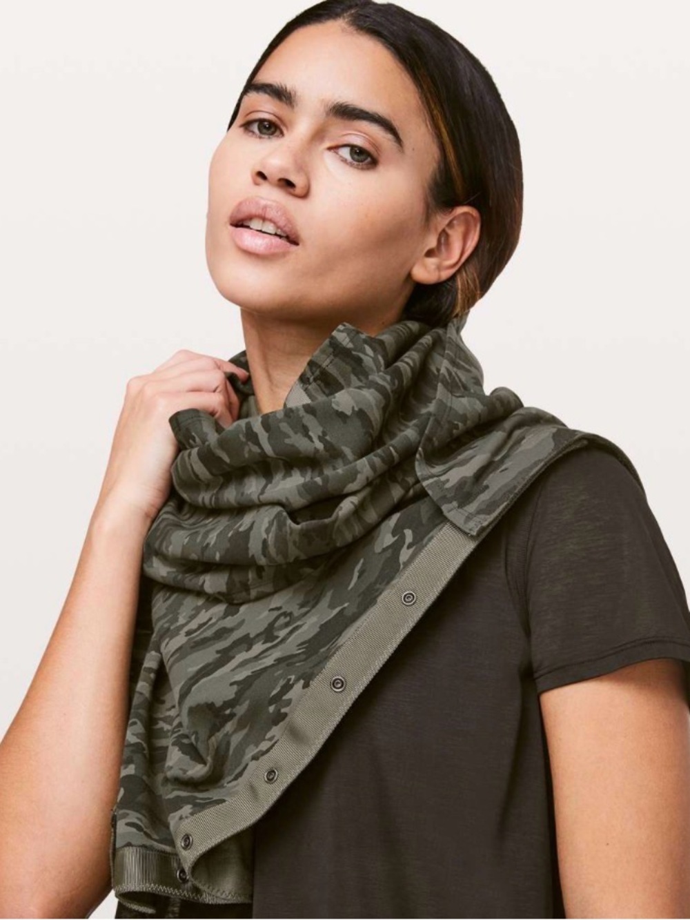 LULULEMON EUC VINYASA SCARF cotton/ Evergreen camo green